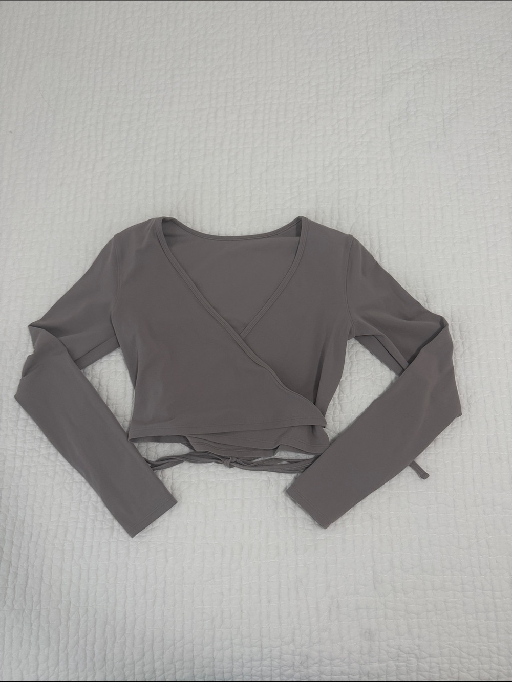 NWOT Lululemon Nulu Long-Sleeve Cropped Wrap S